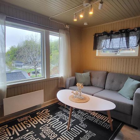 Koselig Studioleilighet I Svolvaer - Lofoten Ved Svolvaergeita, Djevelporten エクステリア 写真